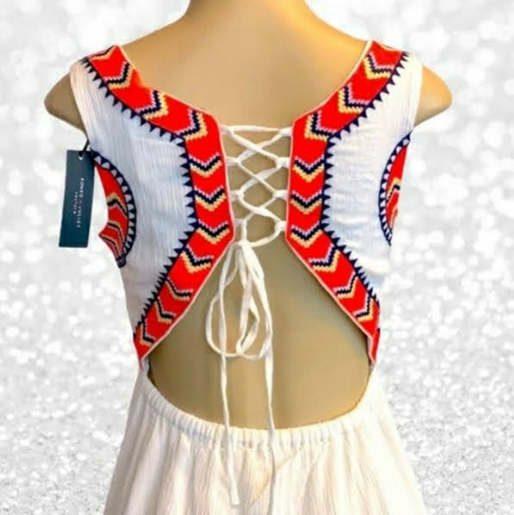 NWT White Maxi dress with tribal pattern - Picture 1 of 8